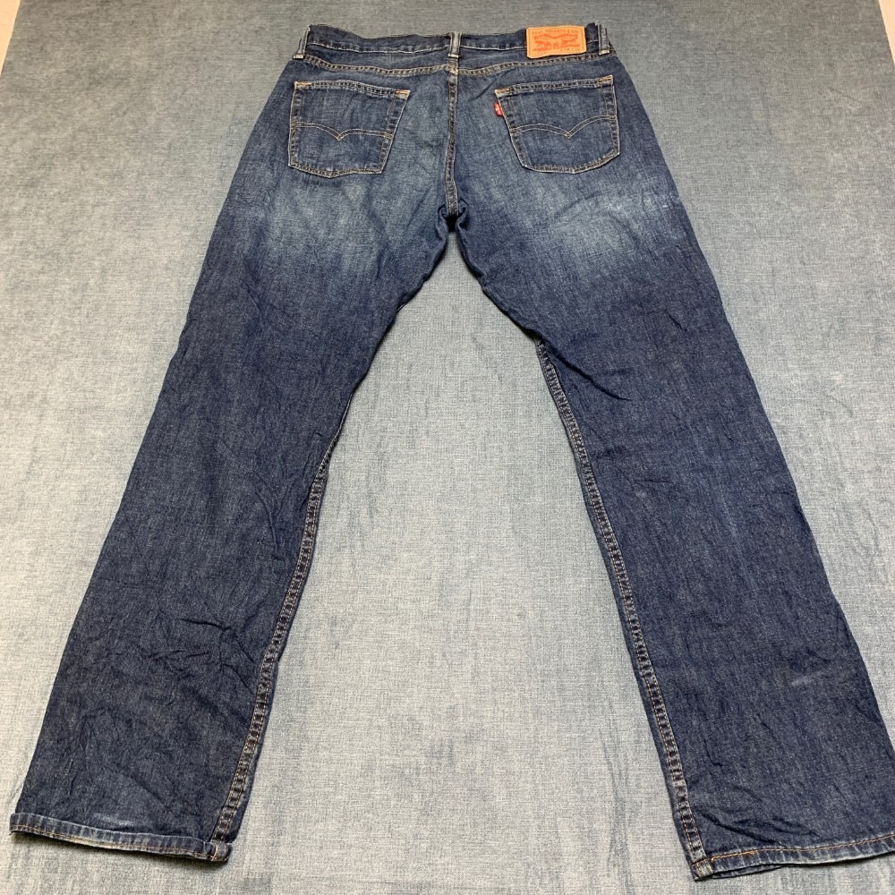 Levi's 514 Jeans Mens 34x32 Blue Denim Everyday Wear Straight Leg Medium Wash